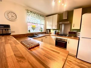 Kitchen/Diner- click for photo gallery